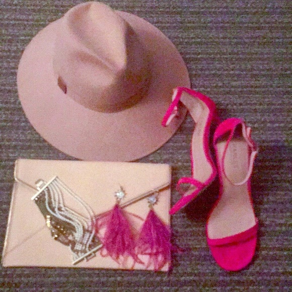 Pretty in Pink pumps - Picture 8 of 8